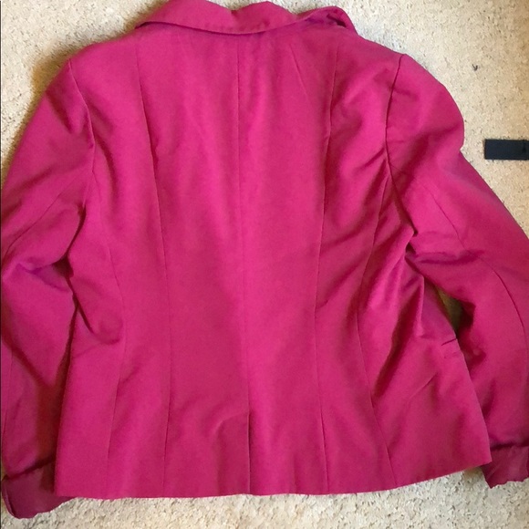 Pink Blazer - Picture 4 of 4